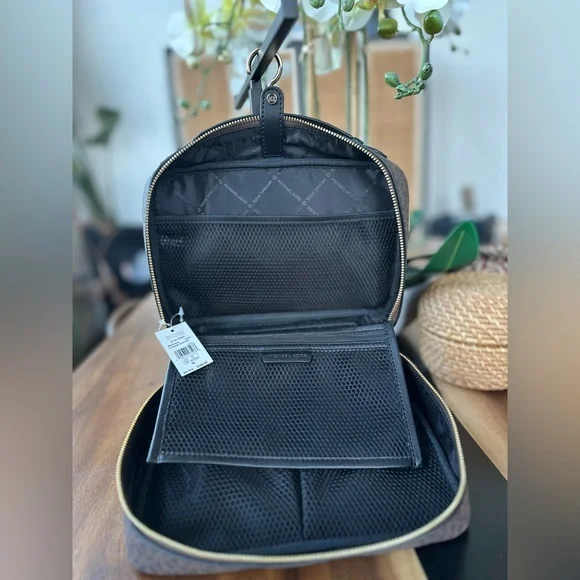 NWT. Michael Kors Large Hanging Toiletry Case Travel Pouch MK Brown Retails $398 - Picture 9 of 9